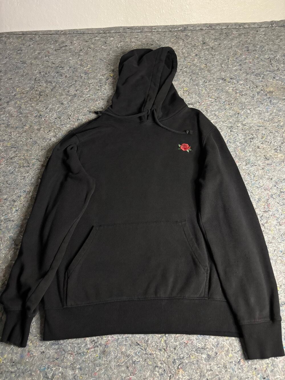 H&M Divided Hoodie Womens Medium Sweatshirt Black Long Sleeves Rose Embroidery